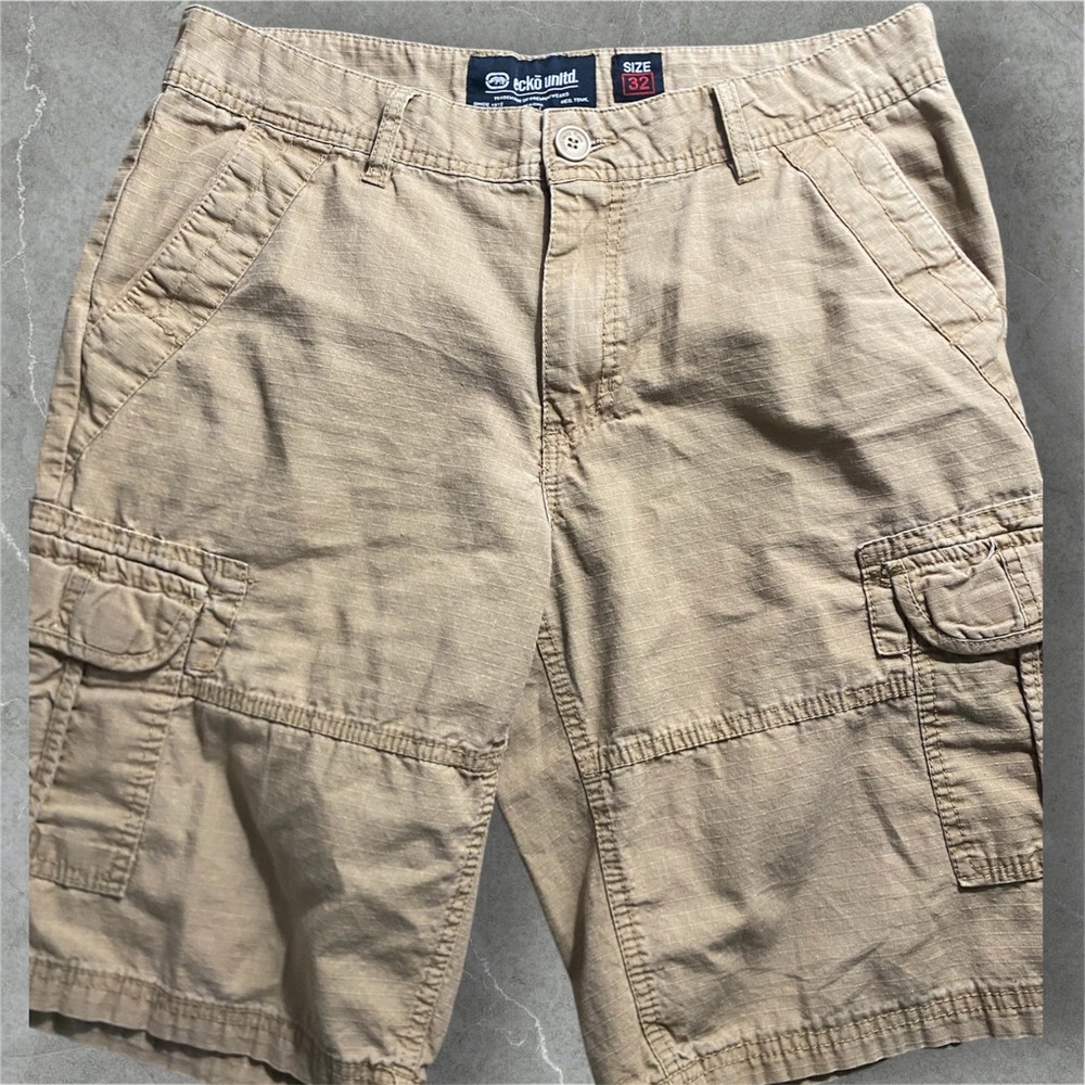 ECHO UNLTD CARGO SHORTS‼️PERFECT FOR THOSE HOT DAYS‼️